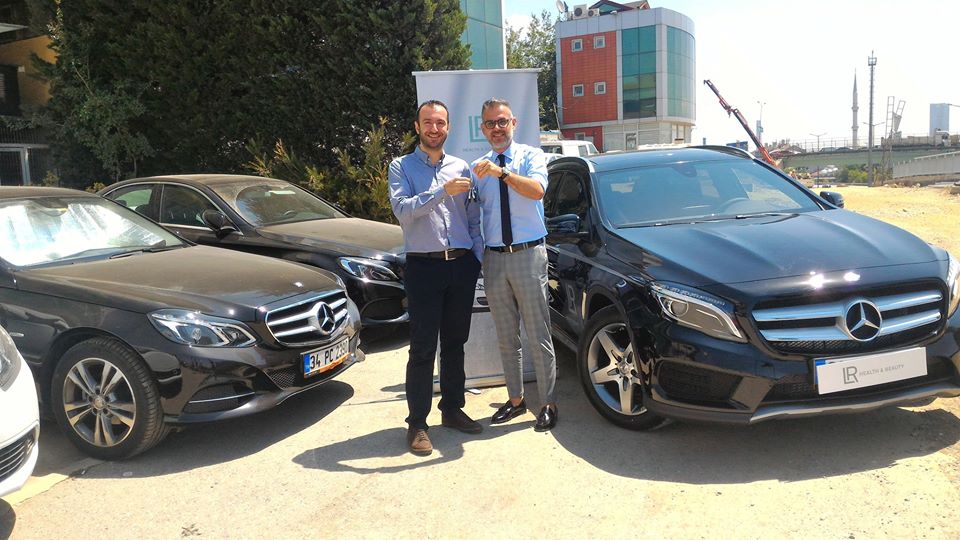 deniz akay lr mercedes gla